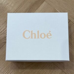 Chloé White Box